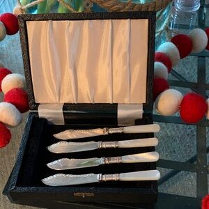 Antique English EPNS Silver Knives Mother of Pearl Handles Set of 4 w Box